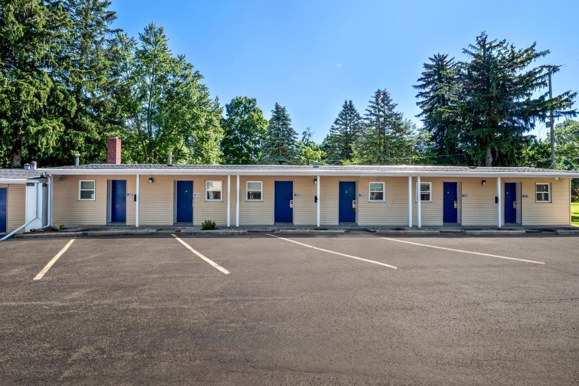 Americas Value Jonesville/hillsdale Jonesville