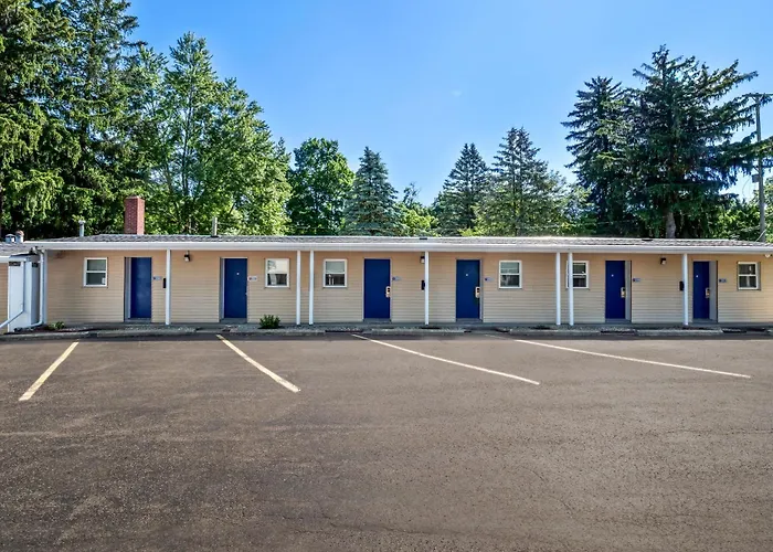Americas Best Value Inn-Jonesville/Hillsdale