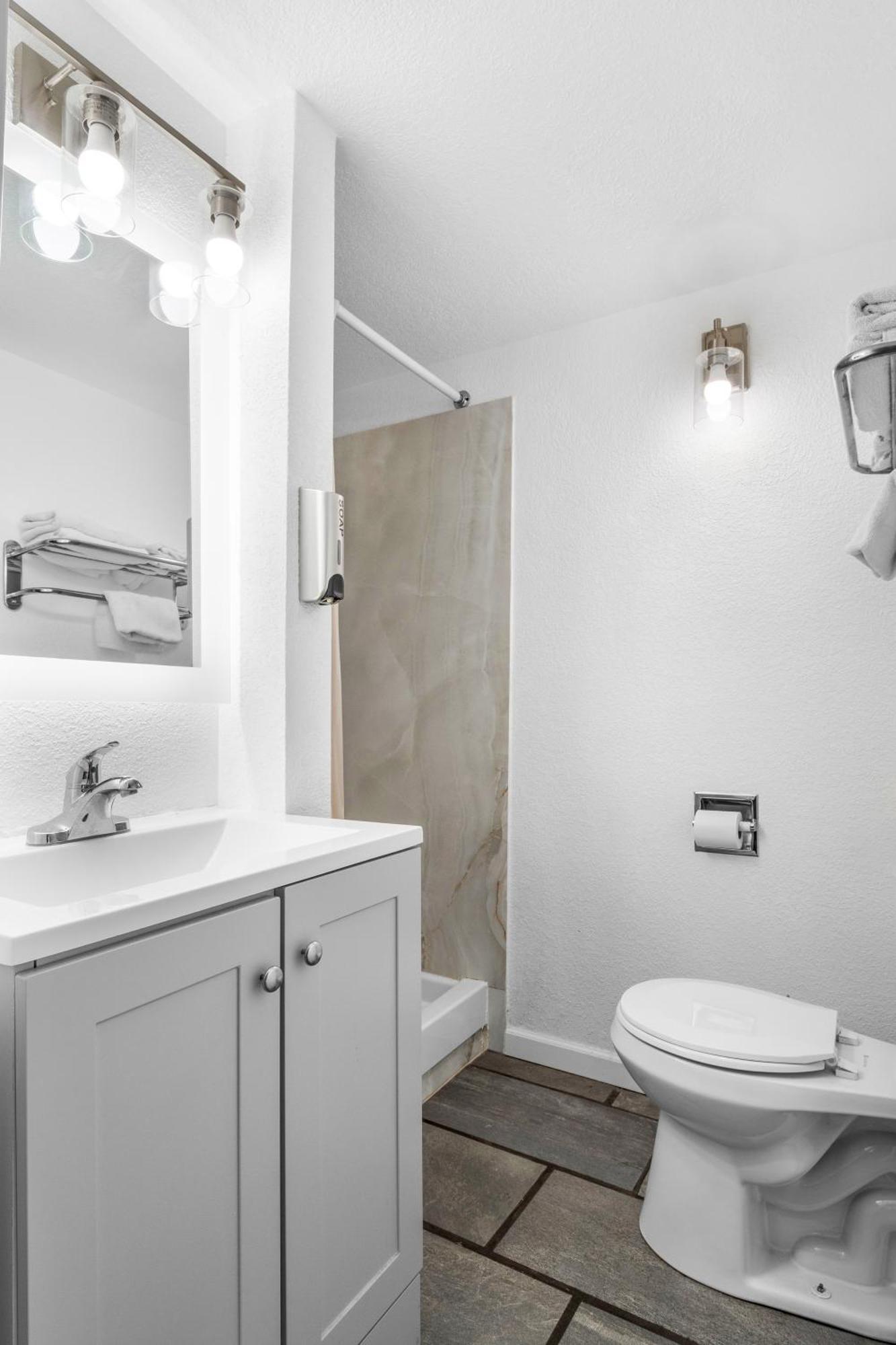 Americas Best Value Jonesville/hillsdale Motel